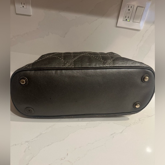 Authentic LADY DIOR Soft Tote Cannage Quilt Canvas Large. Beautiful condition! - Picture 10 of 12